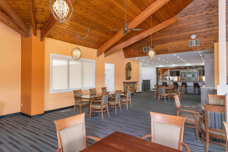 Clarion Pointe photo 27