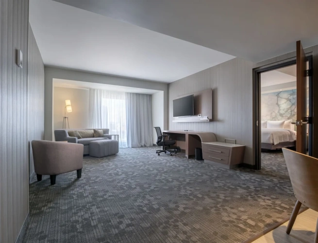 1 Bedroom Suite