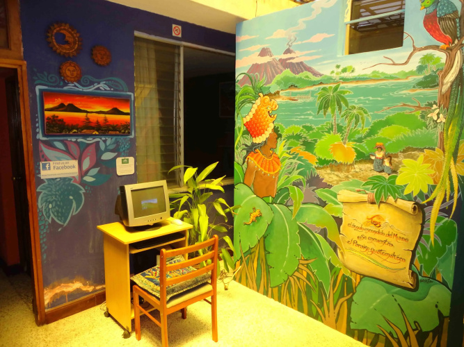 Hostal Los Volcanes - Hostel