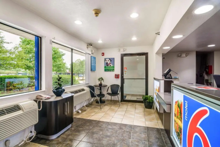 Motel 6 Rolling Meadows, IL - Chicago Northwest