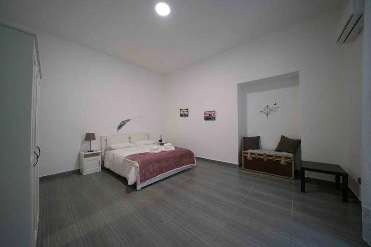 3 Bedrooms Apartment