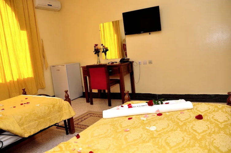 Hotel Ribis
