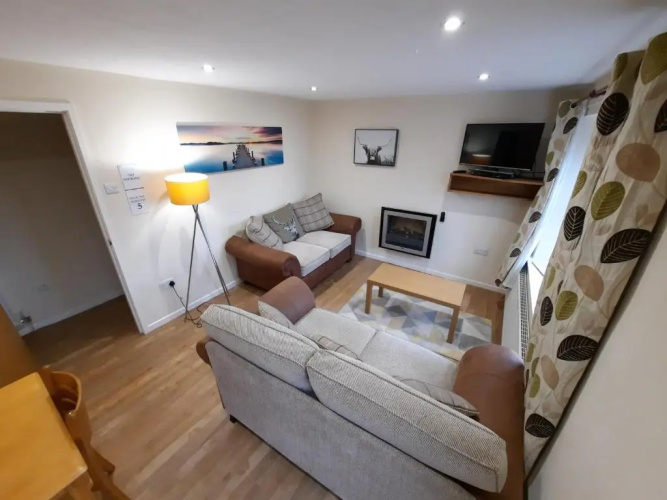 Holiday Cottage 4