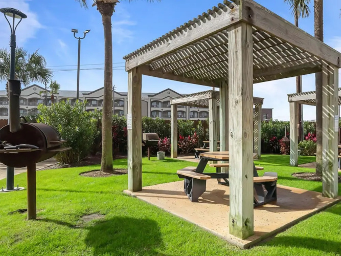 Casa Del Mar 350-front Facing