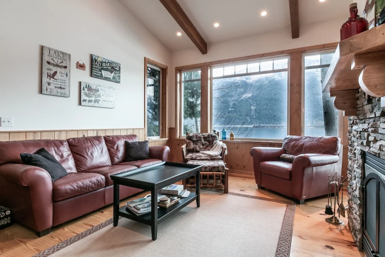 Lazy Bear Lodge