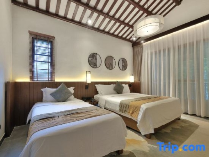 1 Bedroom Suite