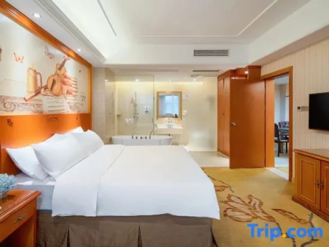 Deluxe Double Suite