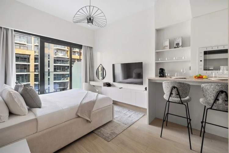 Chic Modern Studio in Meydan