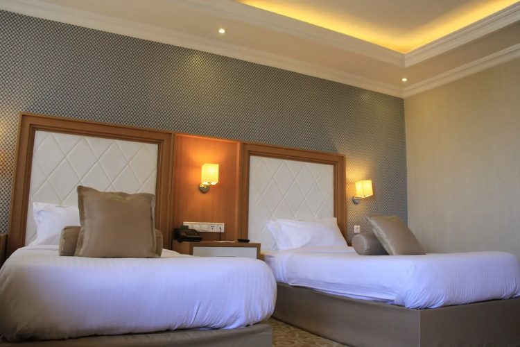 Momona Hotel