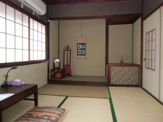 Economy Twin room