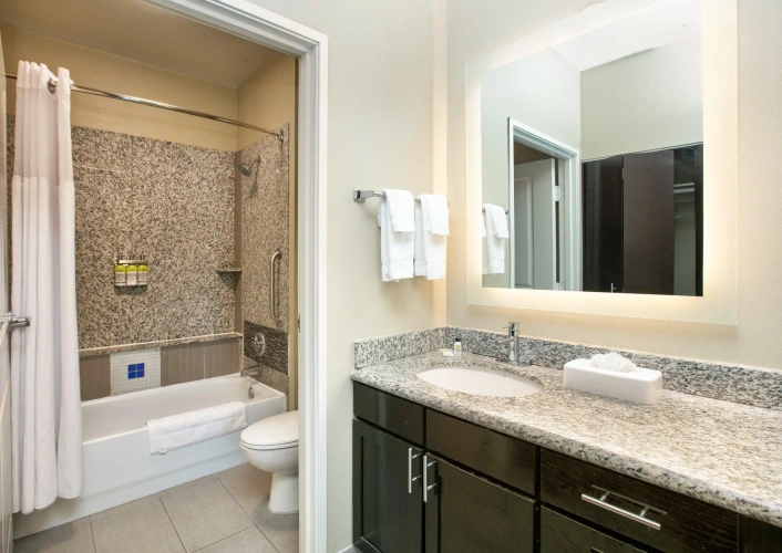 1 Bedroom Double Suite