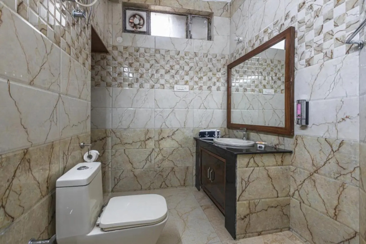 Saffronstays Grandview Haven, Barog