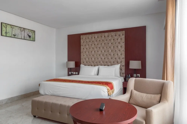Superior Double room with city view