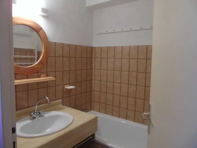 Lou Services Apartment CHAM23 LSI 001