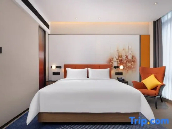 Standard Double room with city view