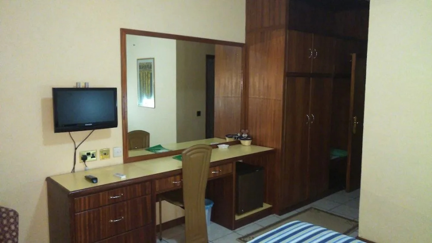Manuela Residente Resort
