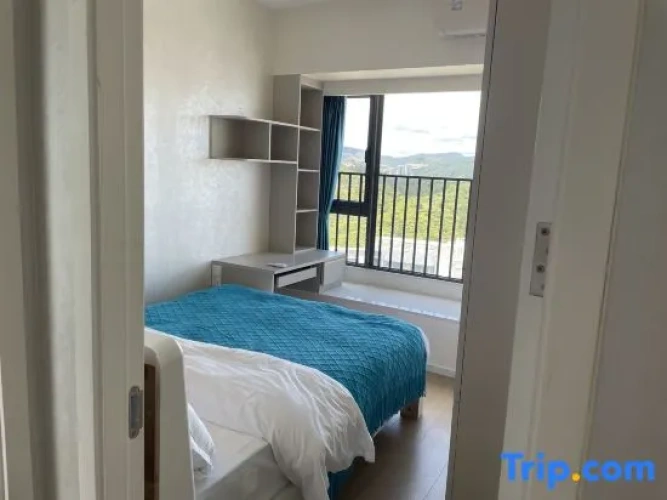 3 Bedrooms Triple Family Suite with sea view