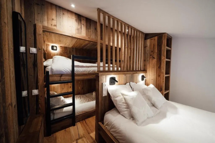 Studio Interlude by ExplorHome