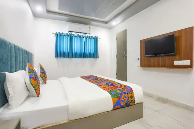 Fabhotel Villa The Suites