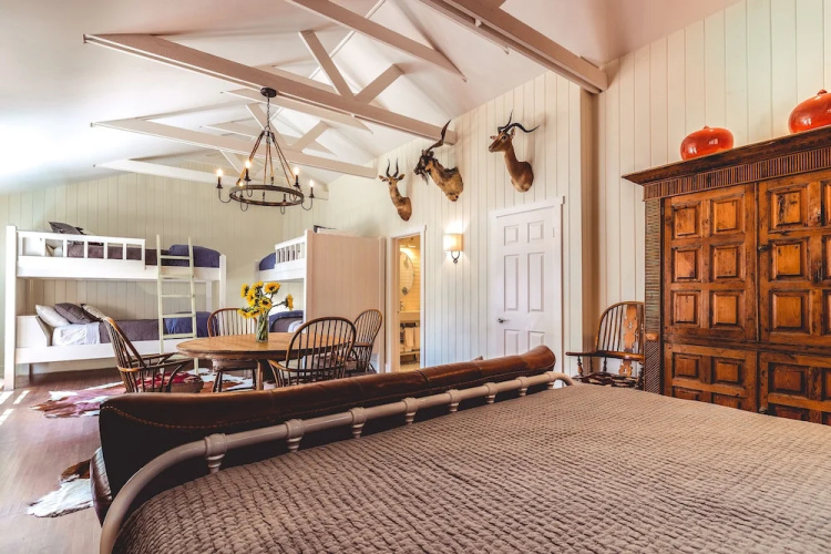Stables Inn