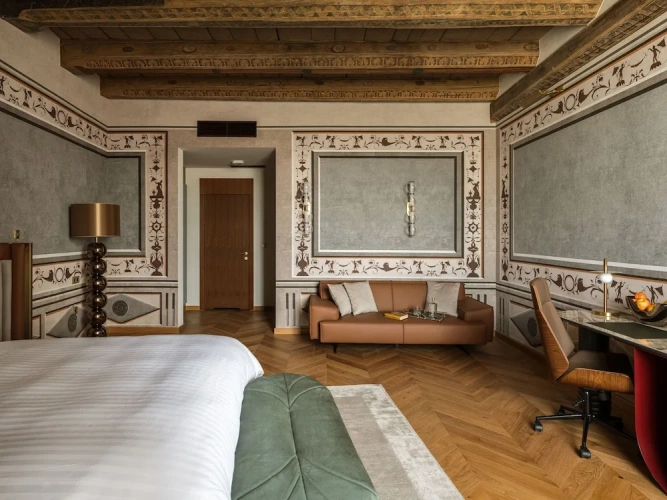 Attic Junior Suite