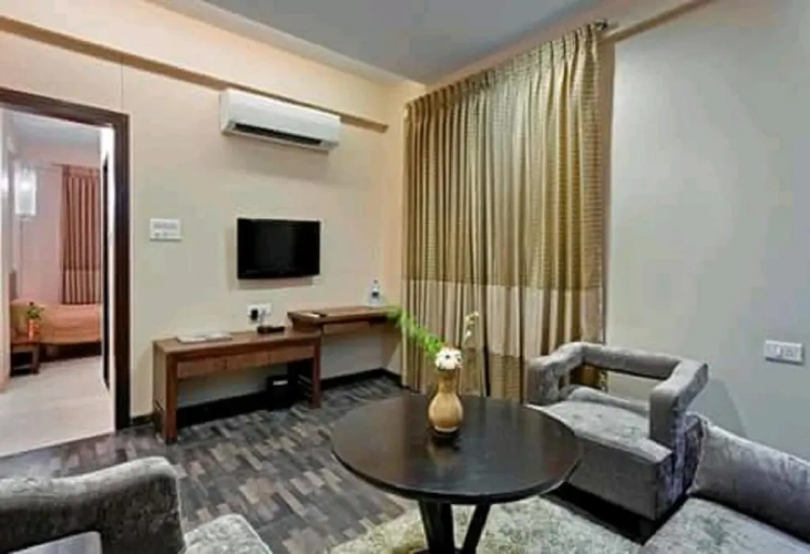 Royal Double Suite with city view