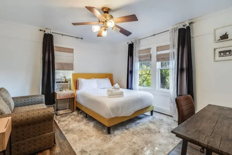 Jefferson Flat - Guest Room