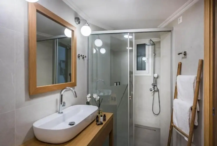 Luxury Penthouse room with balcony and with city view