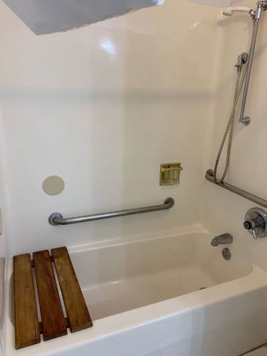 Ozark Inn & Suites