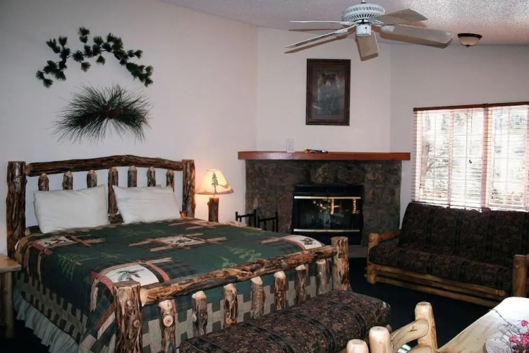 Timber Creek Chalets: 11