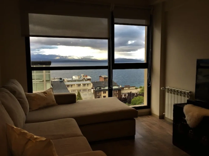 2 Bedrooms Apartment with lake view