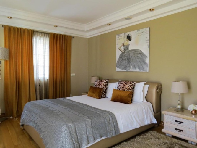 Suite with balcony and with view