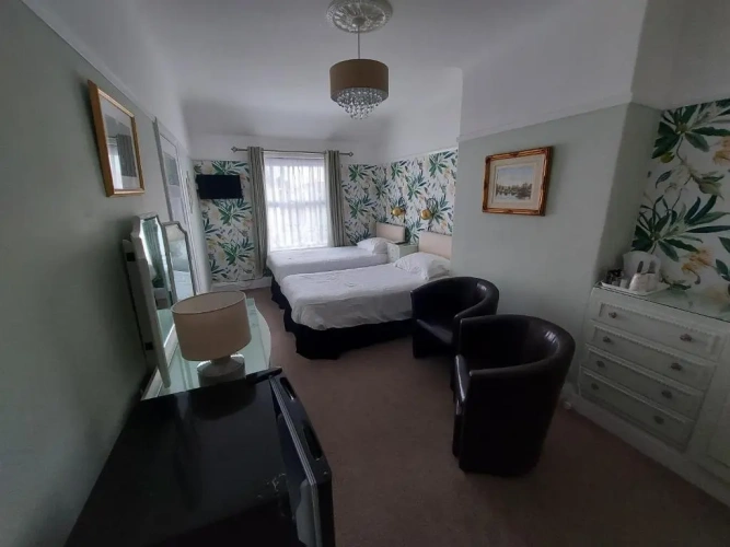 Standard Twin room