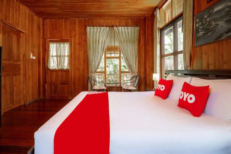 Bang Saray Village Resort