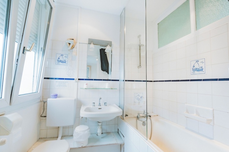 Comfort Triple room