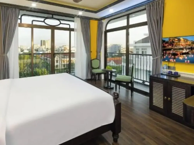 Grand Double Suite with partial ocean view