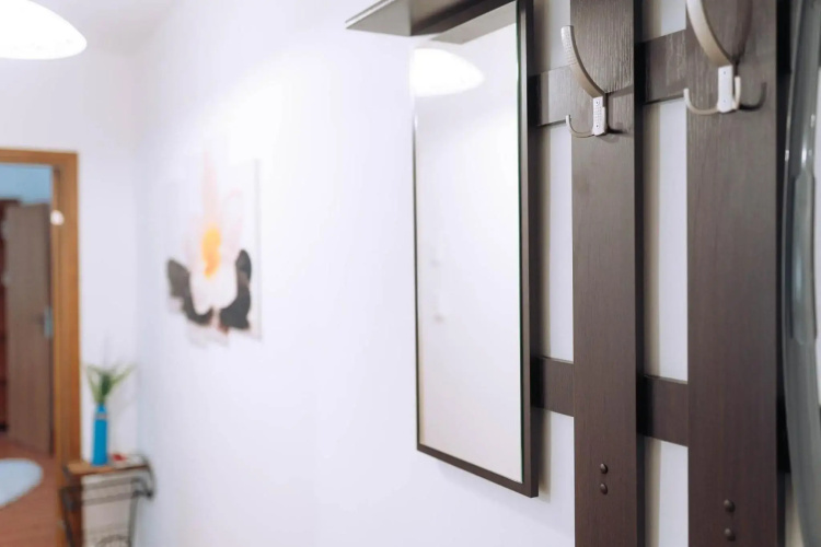 Class Apartments