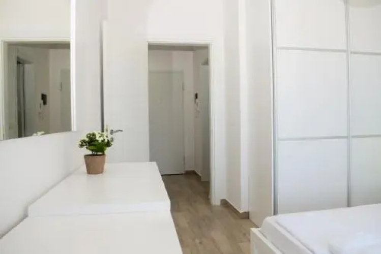 Merville Apartments