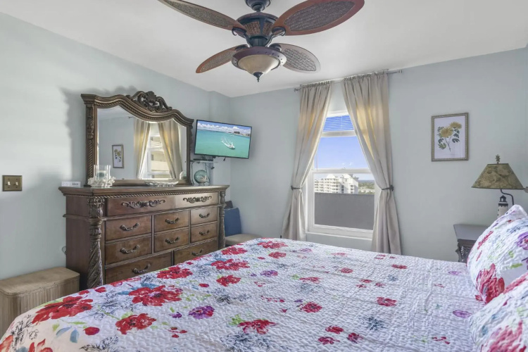 Beach Front 18th Flr, Best Ocean View, New Upgrades