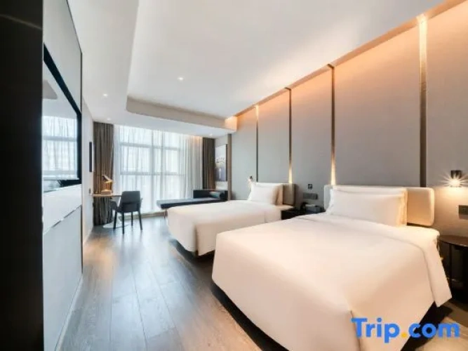 Executive Double room with street view