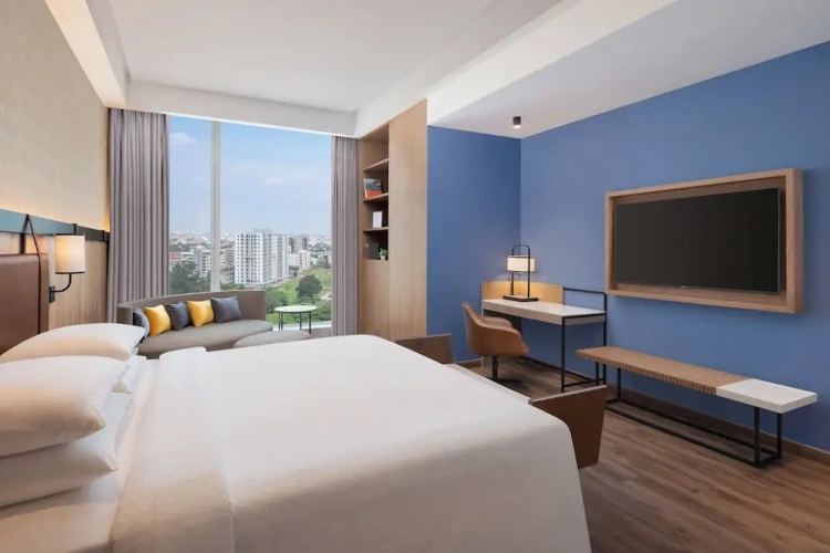 Double Suite with balcony and with city view