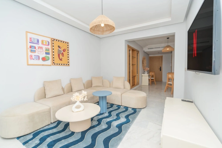 2 Bedrooms Apartment