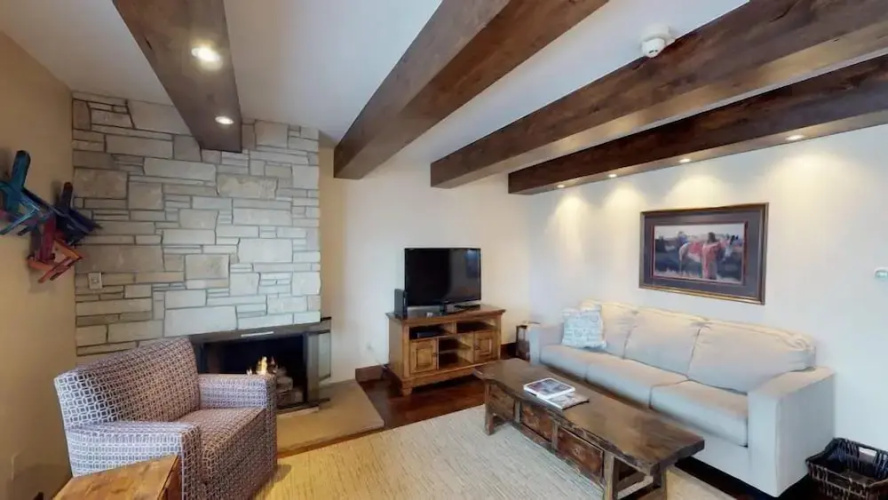 2 Bedroom Condo