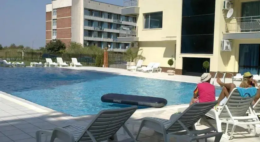 Elizabeth Apartments