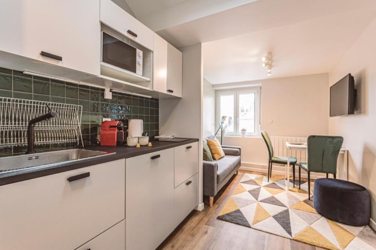 1 Bedroom Apartment