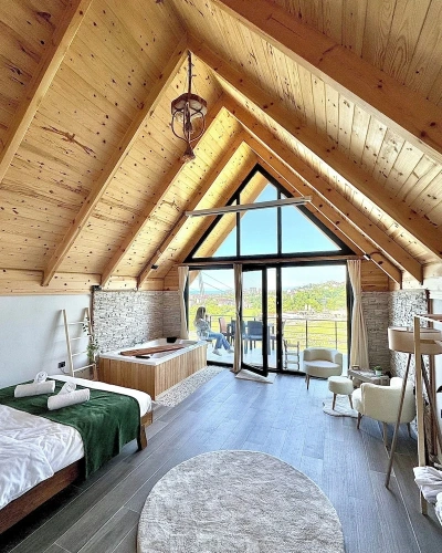 Bungalow with river view