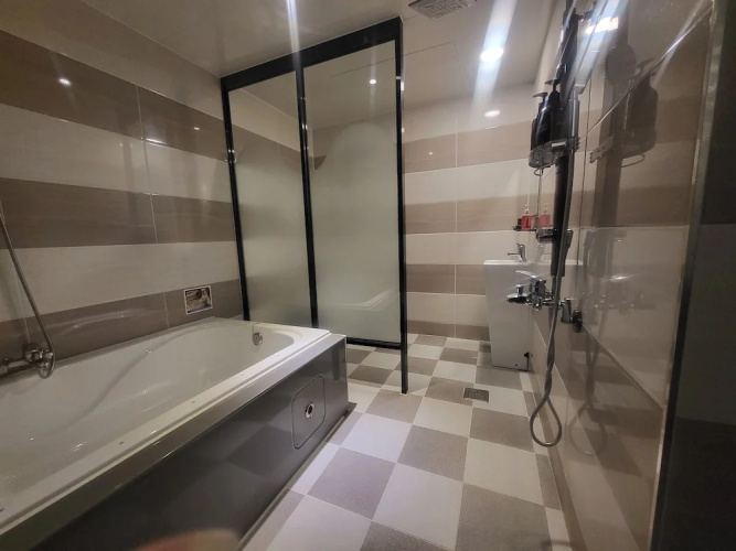 GoldenRoot Hotel in Gimhae