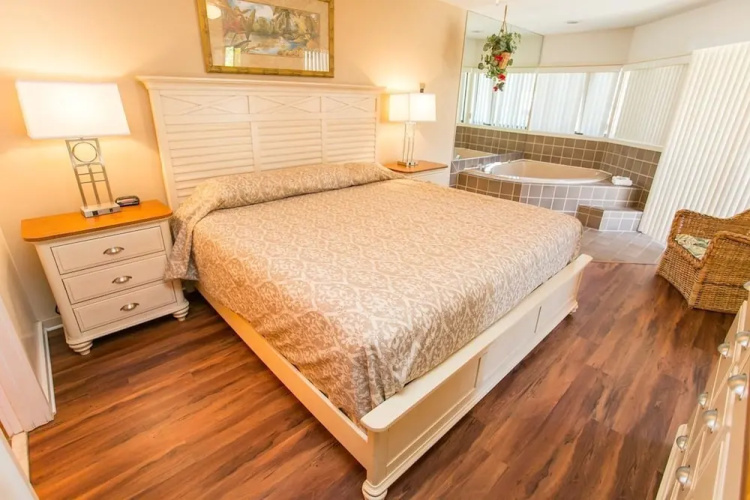 Hibiscus Condo - Pool View, 2br/2bth, 3 Pools, Wifi