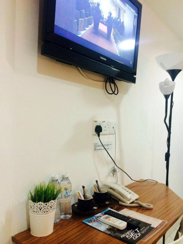 V Hotel
