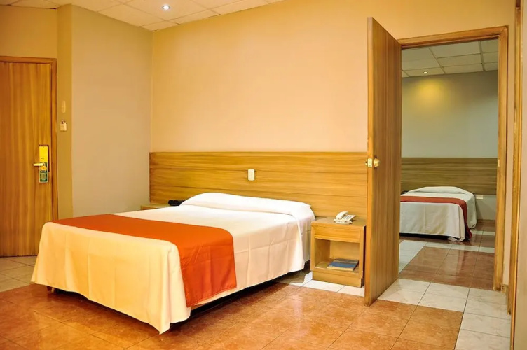 Gold Center Hotel